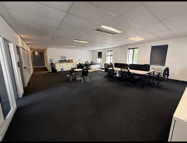 331M² OFFICE TO LET IN ROSEBANK